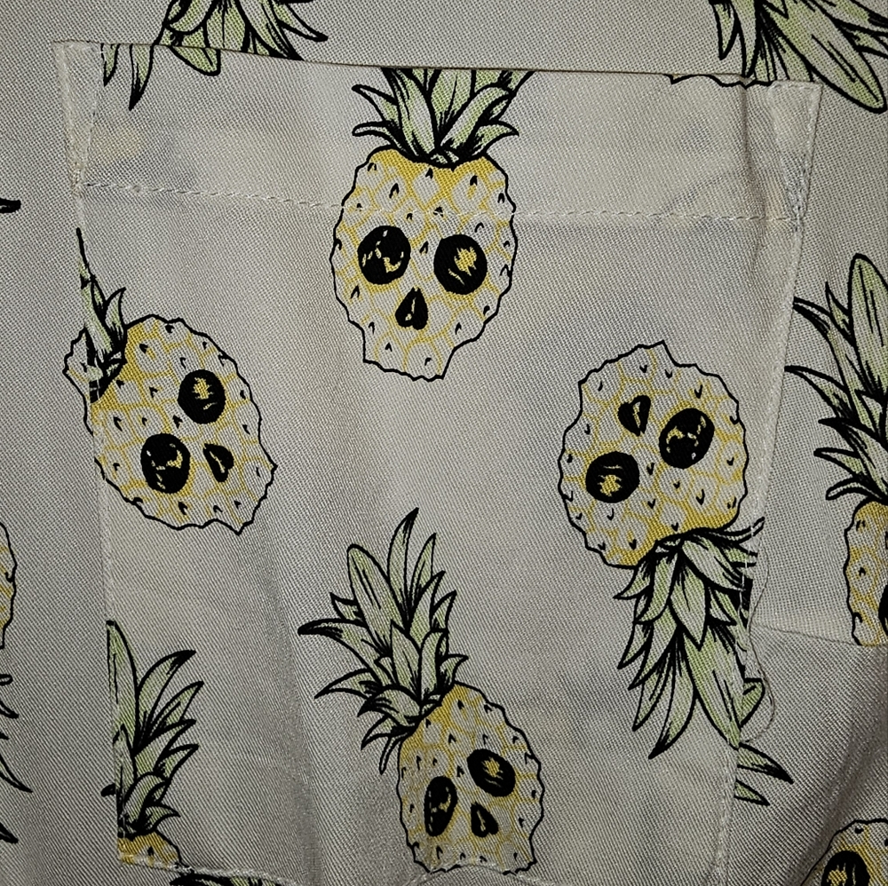 Torrid EUC White Skull and Pineapple Print Shirt - Picture 5 of 10